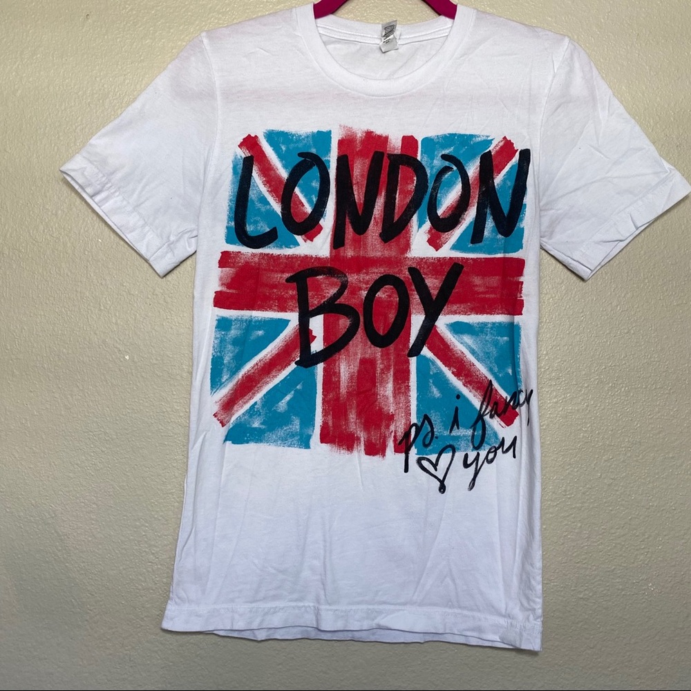 Taylor Swift graphic tee